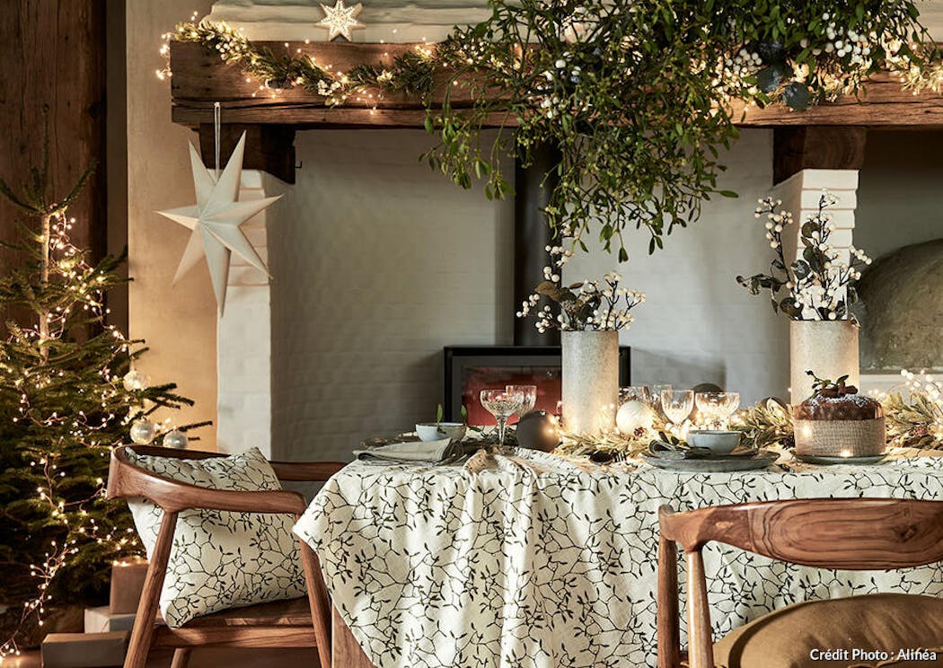 Noël 2022 : comment rendre vos tables de fêtes lumineuses