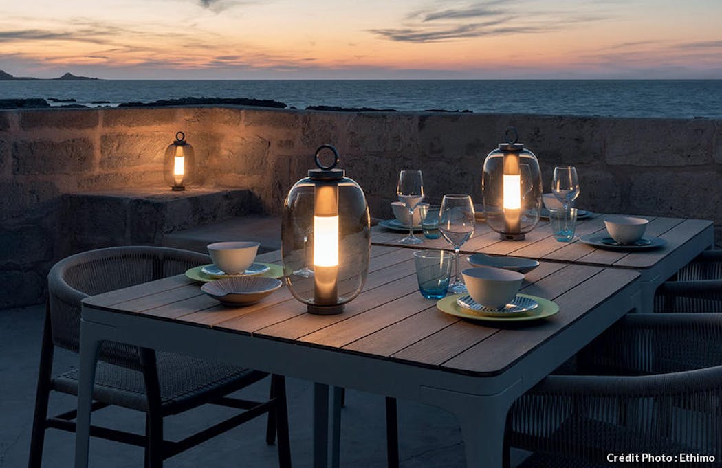15 luminaires extérieurs pour illuminer vos soirées d'été ! - Marie Claire