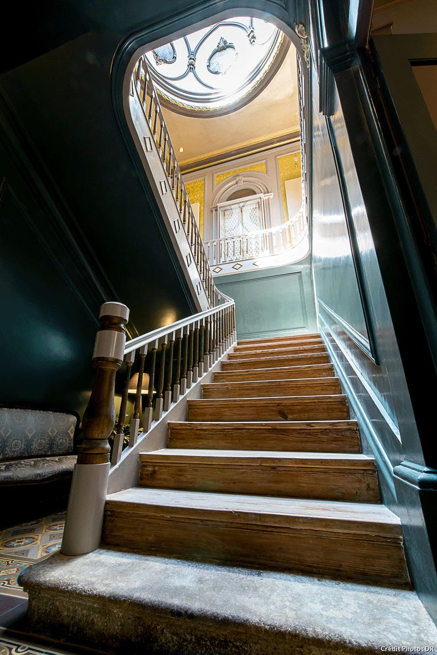Montée d'escaliers du Palacio fenizia 