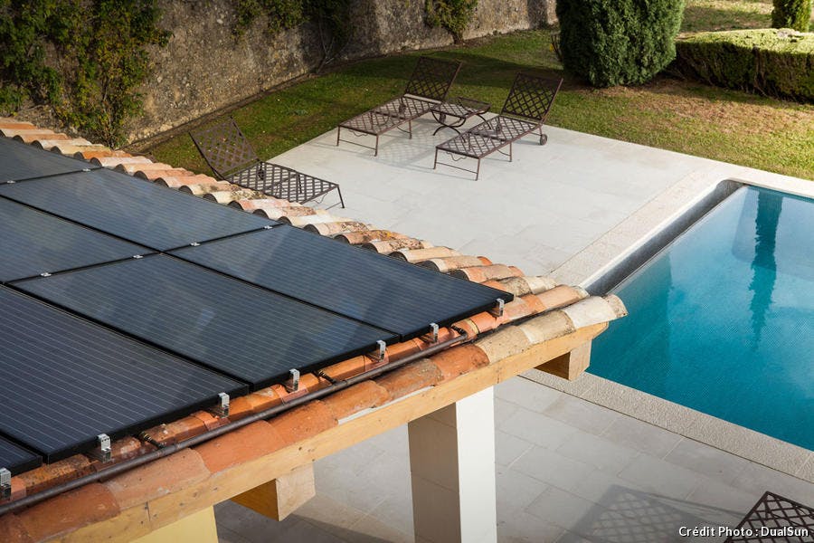 Toiture solaire pour pool house