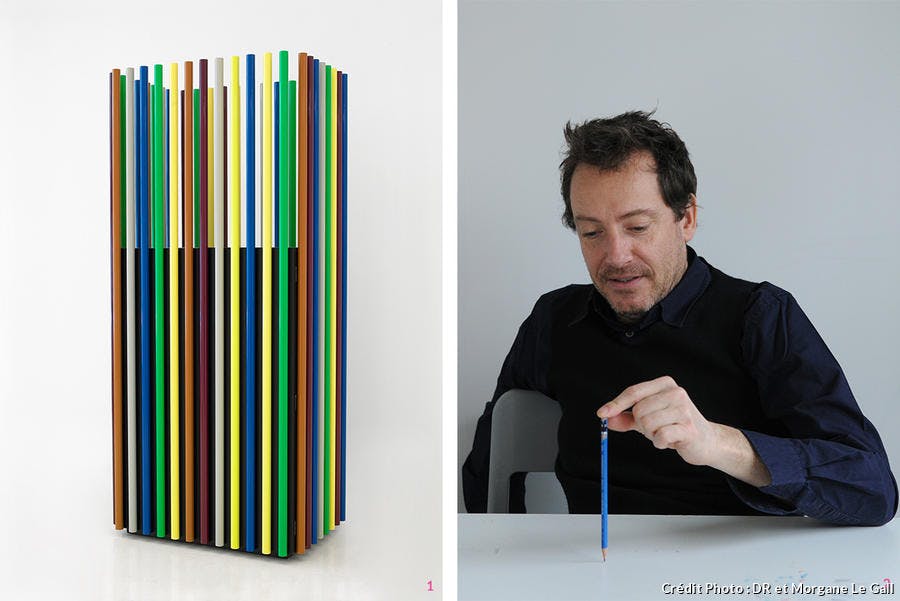 Le designer Pierre Charpin et l'une de ses oeuvres, le cabinet Girontodo