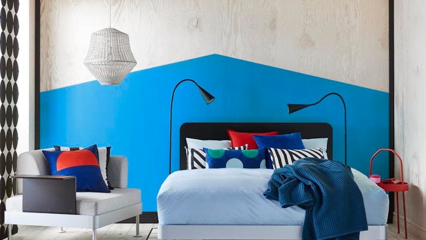 mur peinture bleue
