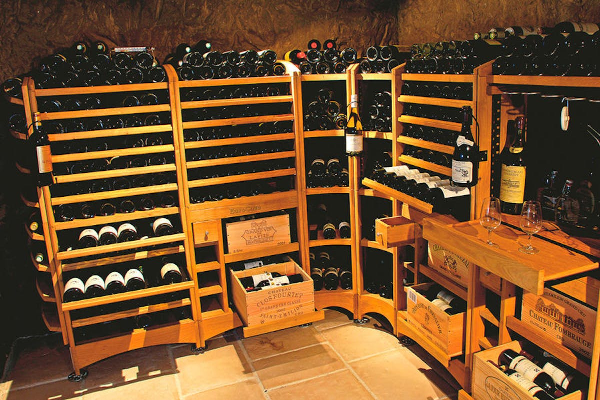 Comment aménager une cave à vin. Conseils et idées par Kitcave