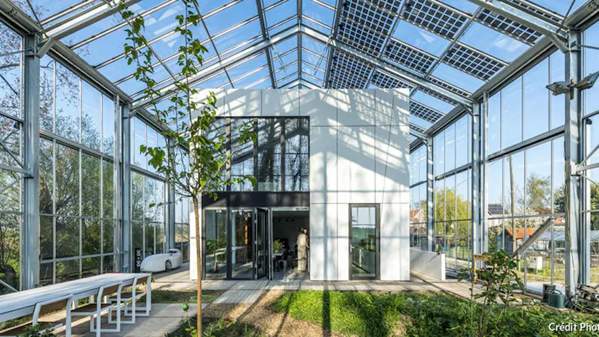 La maison sous serre par Kaseco | Maison Créative