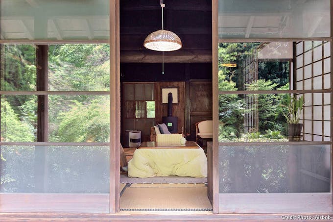 un airbnb au japon salon wabi sabi typiquement japonais