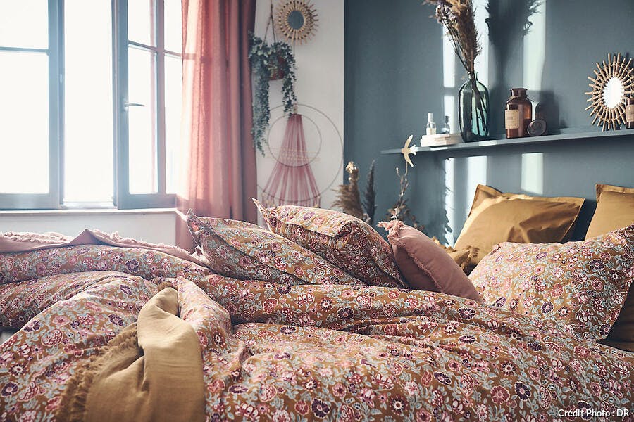 parure de lit rose fleurie romantique