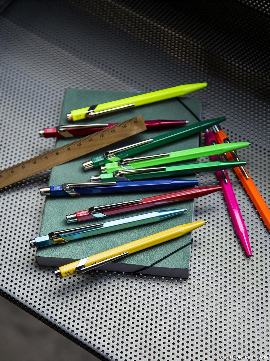 stylo à bille coloré