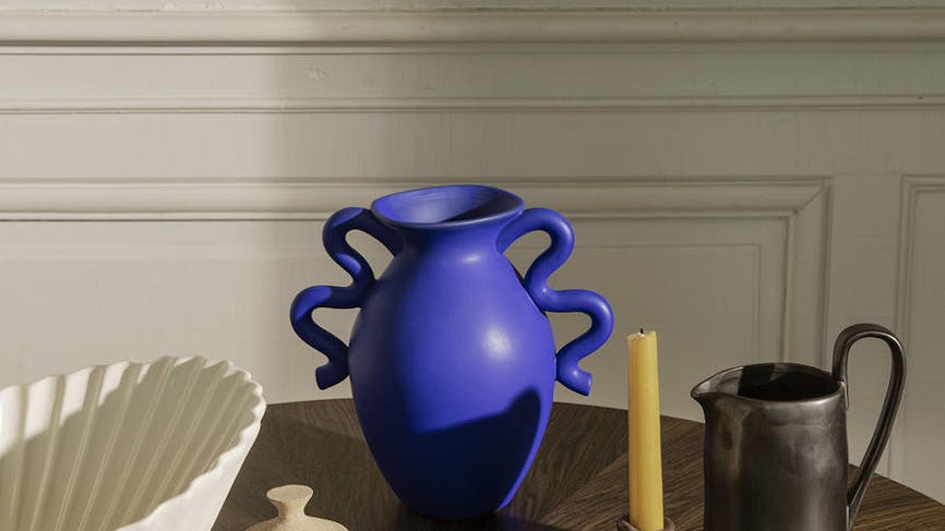 vase arty bleu klein