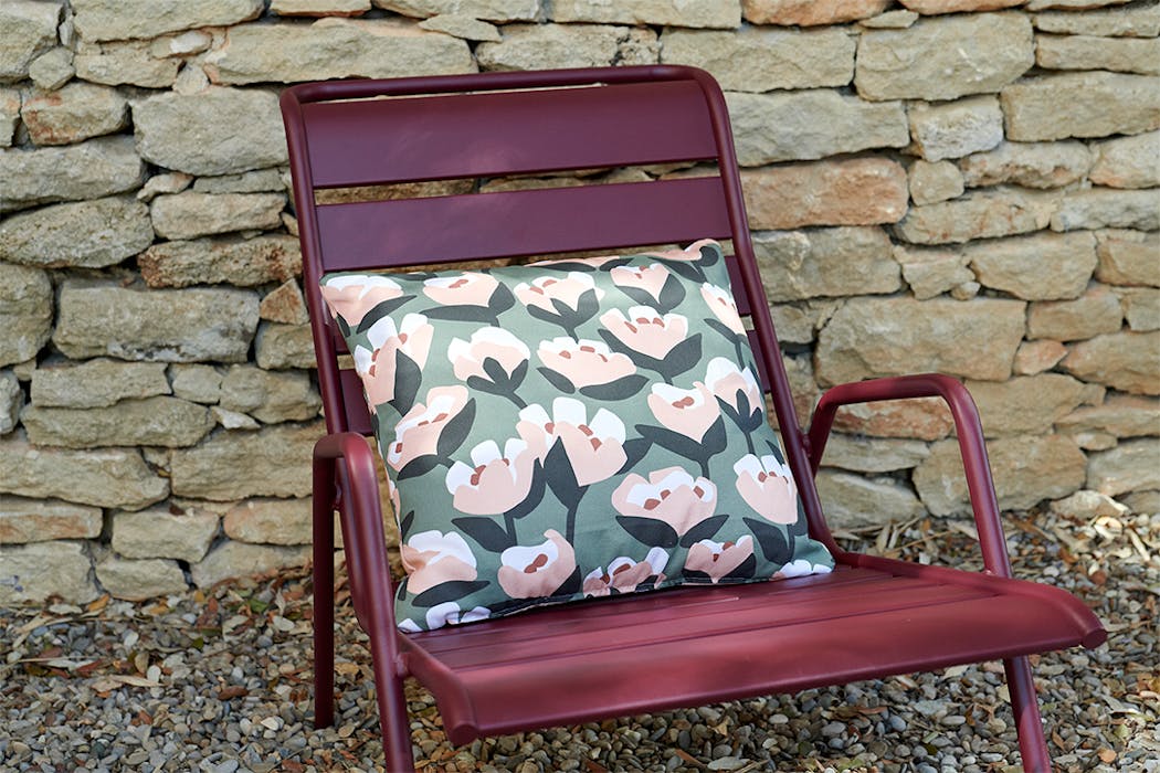 Coussin déhoussable, collection Bouquet Sauvage, Fermob.